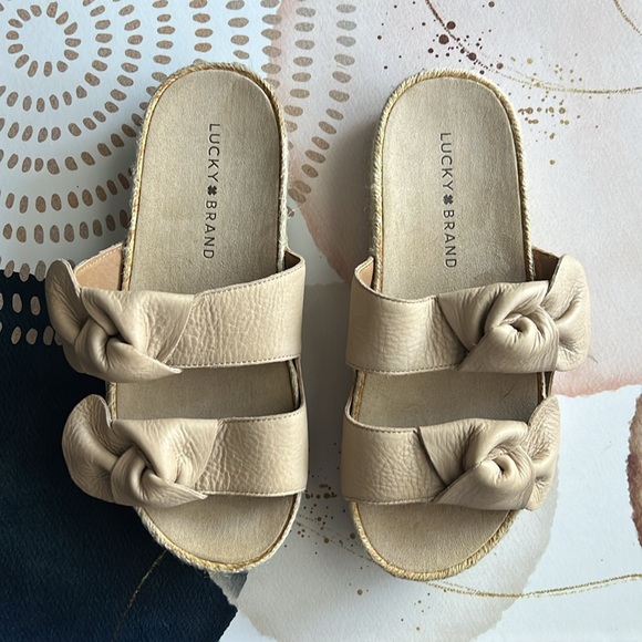 Lucky Brand platform leather sandals - Picture 9 of 10